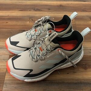 NEW adidas Terrex Free Hiker 2 Low Goretex hiking shoes - 7.5